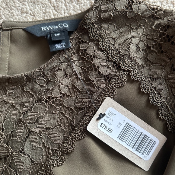 Blouse - Picture 2 of 2